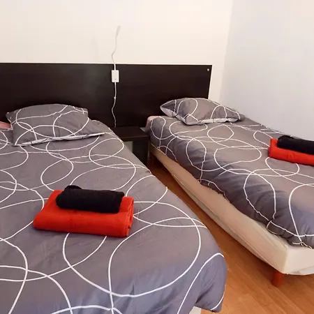 Les Murmures Du * Azille